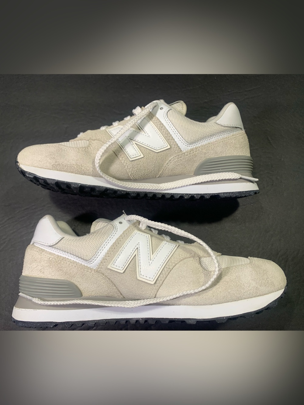 New Balance 574 Women’s Grey Sneakers Shoe Size-9.5 - Picture 2 of 9